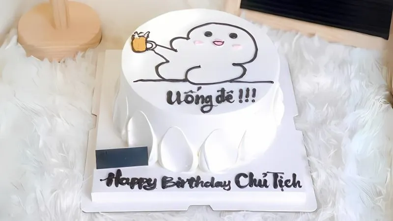 Bánh kem sinh nhật hình cô gái vui tính