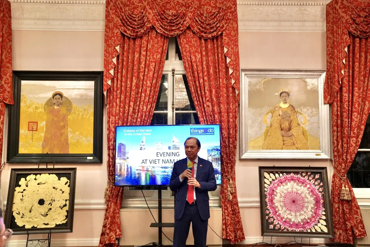 Đại sứ Nguyễn Quốc Dũng phát biểu khai mạc sự kiện tại Nhà Việt Nam, Washington DC