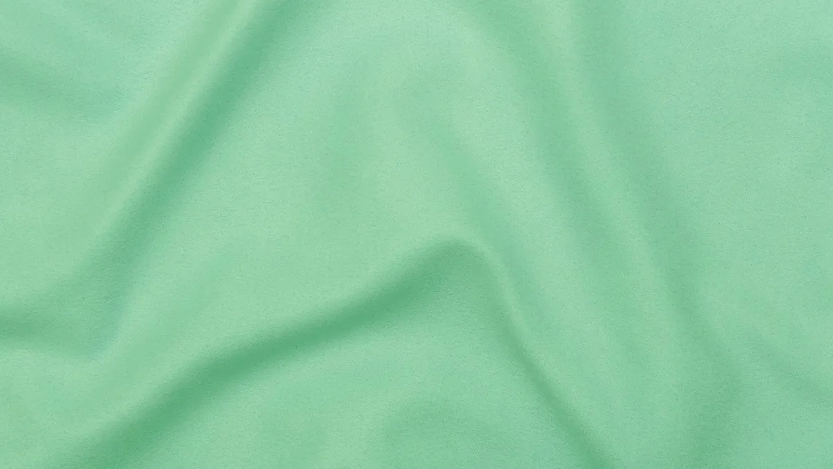 Background xanh pastel với họa tiết tinh xảo, hiện đại và sang trọng