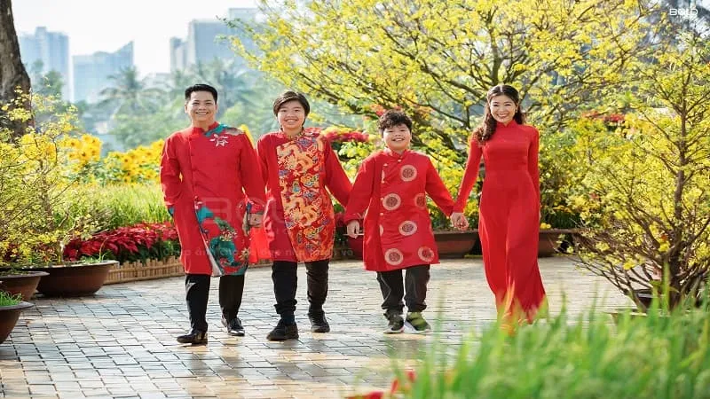 Gia đình sum họp Tết