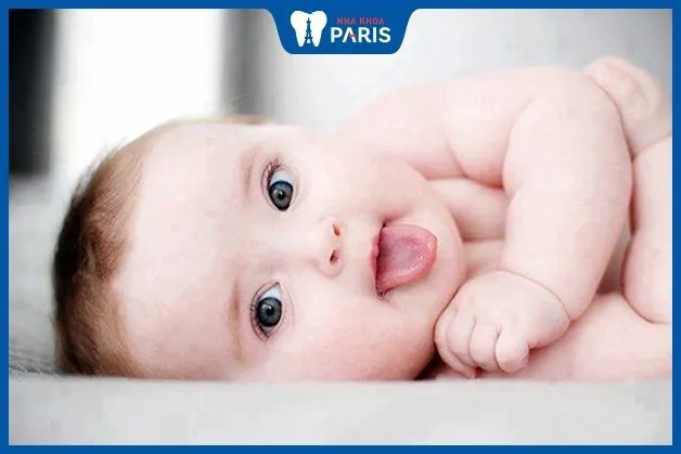 Lưỡi ở trẻ em rất mềm mại và linh hoạt