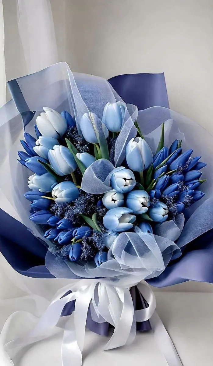Hình nền cánh đồng hoa tulip xanh dương ảo diệu