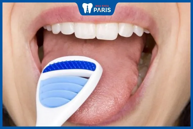 Vệ sinh lưỡi 1 – 2 lần/ngày sau khi chải răng đúng cách