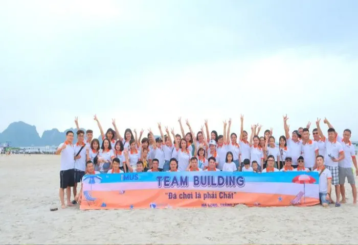 Băng rôn company trip dành cho đội nhóm