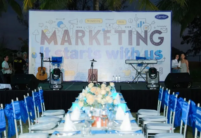 Mẫu banner company trip tối giản và hiện đại