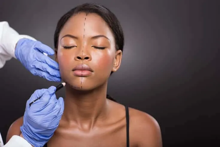 Điểm cần lưu ý khi đăng tải đánh giá của bệnh nhân và hình ảnh so sánh trước và sau phẫu thuật trên trang web đánh giá phẫu thuật thẩm mỹ