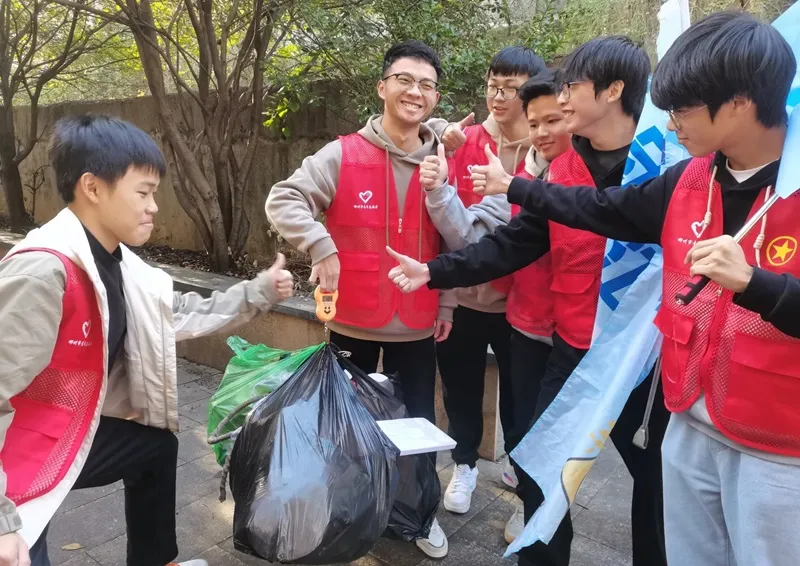 Bức ảnh tuyên truyền về hậu quả ô nhiễm