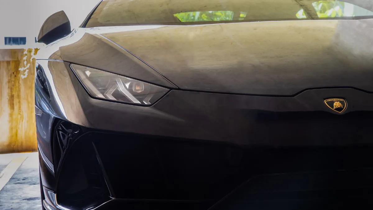 Hình nền siêu xe Lamborghini xanh độc đáo