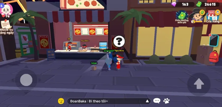 Giao diện điện thoại ảo và menu bạn bè trong Play Together