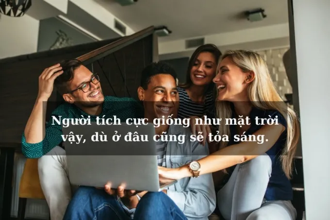 Cụm bong bóng màu sắc bay lên trời, thể hiện sự tự do và tinh thần lạc quan cho những status cuộc sống vui vẻ