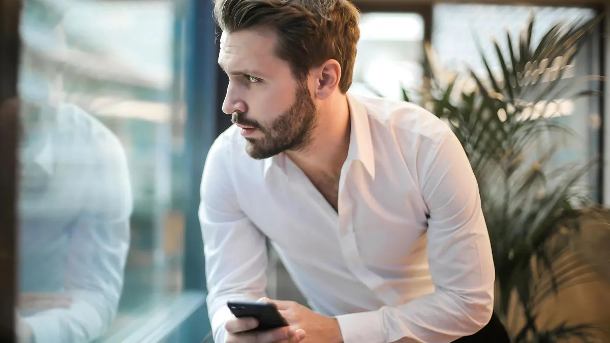 Sức Hút Khó Cưỡng Từ Các Câu Nói Hay Của Bad Boy Về Tình Yêu Và Cuộc Sống