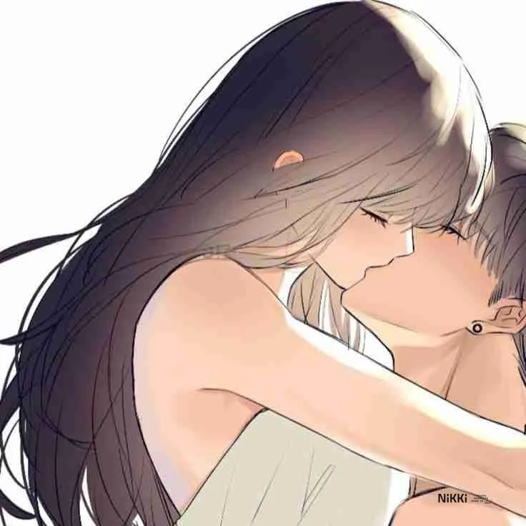 Nụ hôn đầu tiên đầy ngại ngùng của cặp đôi