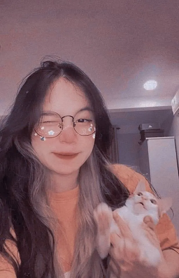 Sammy Đào với ánh nhìn tự tin và phong thái riêng